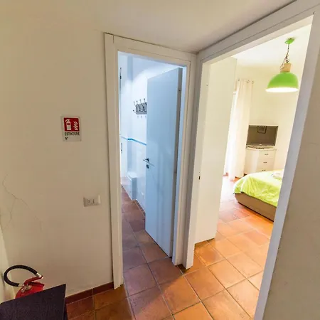 Irnerio House *