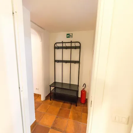 Irnerio House